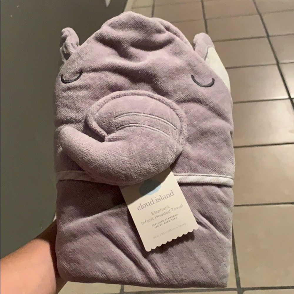 Elephant infant hooded towel
